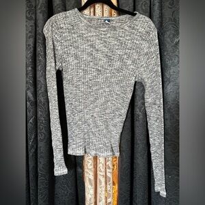 Old Navy Heather Gray Long Sleeve Top
